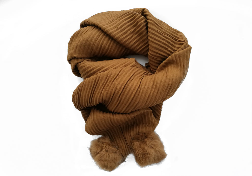 Wool Mix Ribbed scarf with Fur Pom Pom