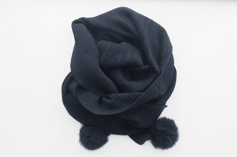 Wool Mix Ribbed scarf with Fur Pom Pom