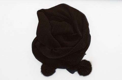Wool Mix Ribbed scarf with Fur Pom Pom